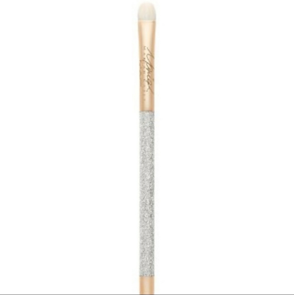 MAC Mariah Carey 239 Eye Shader Brush - Picture 12 of 13